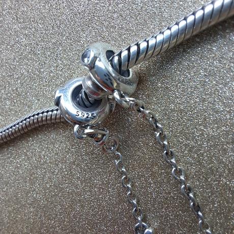 Bezpečnostná retiazka na náramok srdce, 