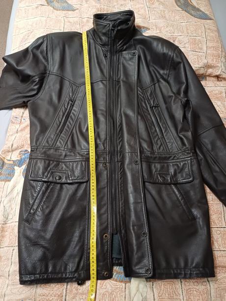 Kožená bunda, 52
