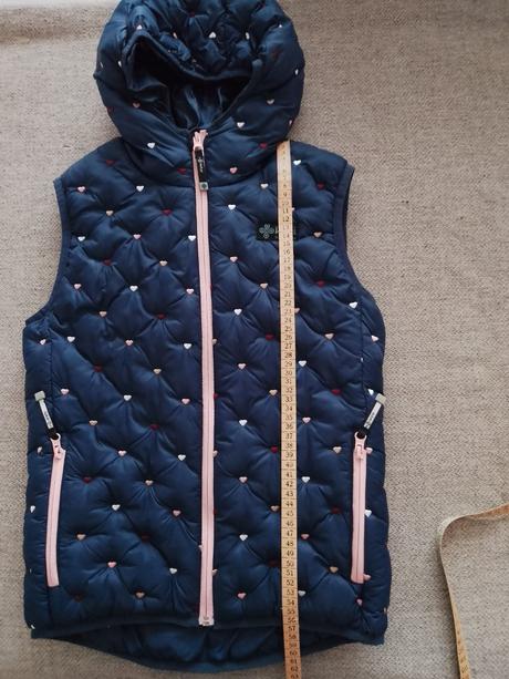 Dievčenská vesta kilpi, 146