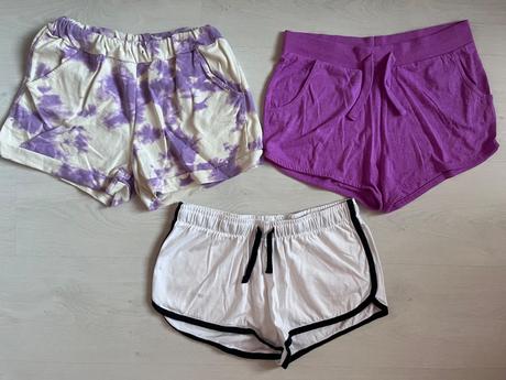 Fialove kratase, 158