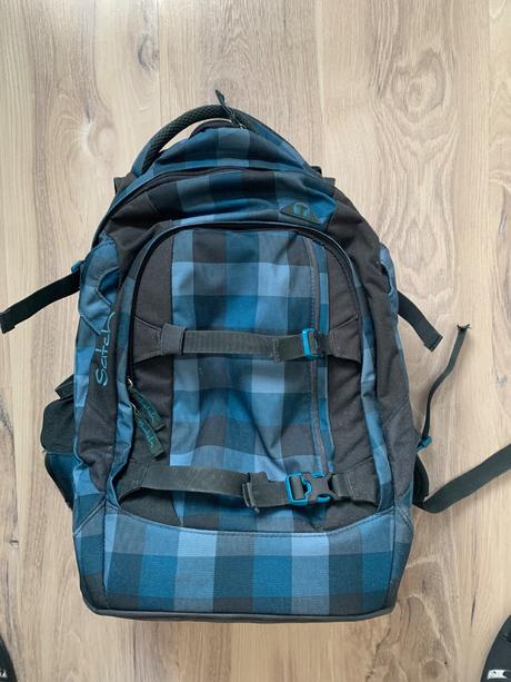 Skolsky batoh satch, 