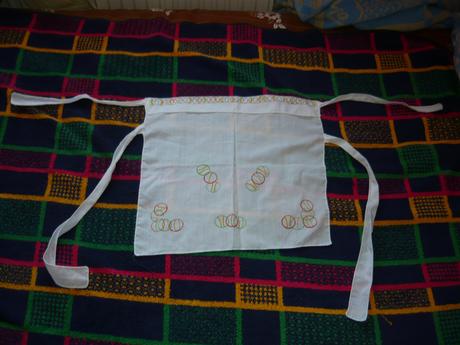 Biela šatka s farebnými kruhmi, 80