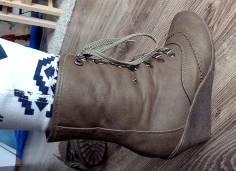 Trendy zateplené kotníkové platformy, 38