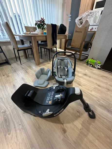 Maxi-cosi pebble360 pro + základňa isofix fami, maxi cosi
