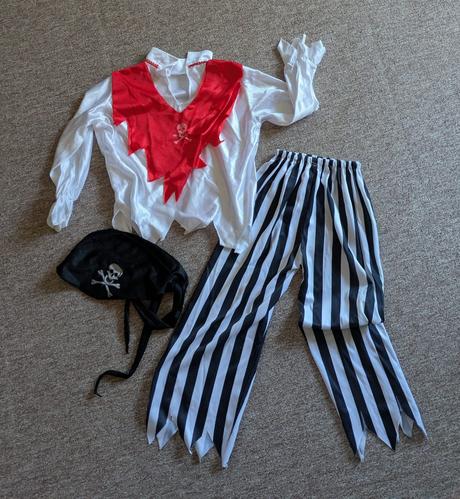 Karnevalová maska pirát, 