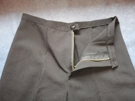 Spoločenské nohavice č. 146, 146