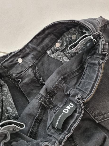 Štýlové luxusné rifle, 146