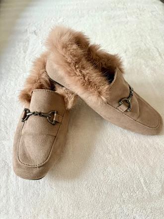 Dámske mokasíny s kožušinou, 36