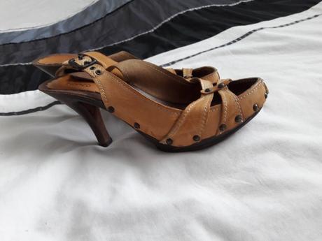 Kozene lodicky - drevacky, 40