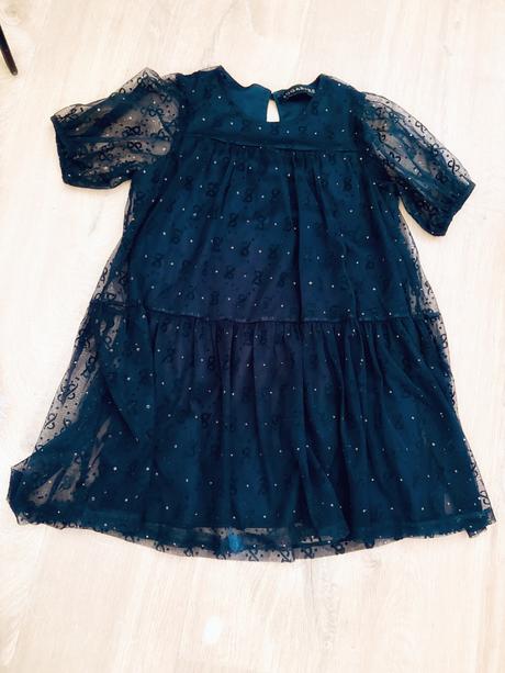 Spolocenske saty, 128