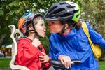 Používate prilbu na bicykel pre dieťa na dedine?