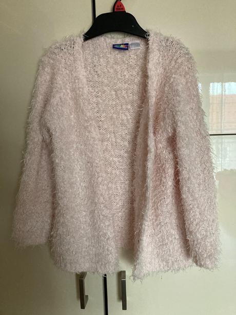 Chlpatý svetrík- bez zapíňania, lupilu,98