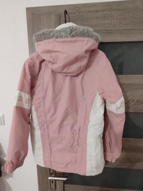 Dievčenská bunda, 152