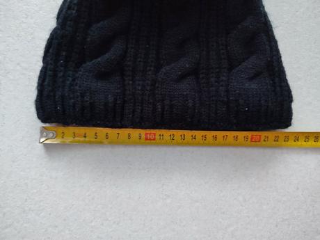 Čiapka s brmbolcom, 122