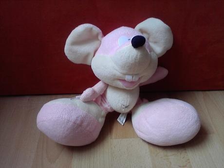 Predám plyšovú myšku, 