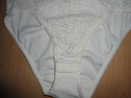 Kremove podrpsenkove body, s