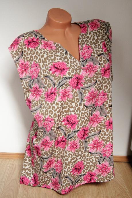 Kvietkovaný top, xxxl