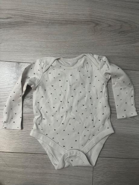 Balík vzorovaných dlhorukavovych body, f&f,74