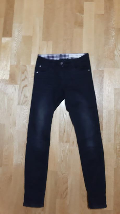 Dievčenské rifle, pepperts,158