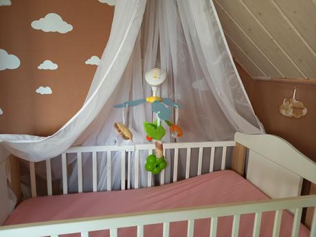 Kolotoč nad postieľku, 