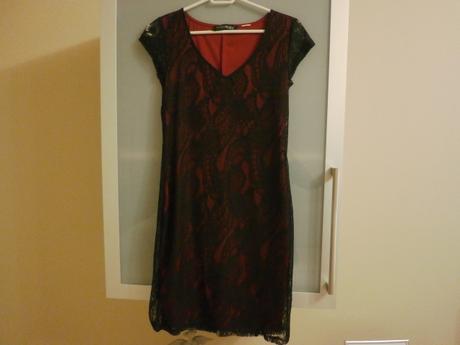 Predám čipkované šaty, s