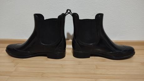 Gumákové čižmičky, 37