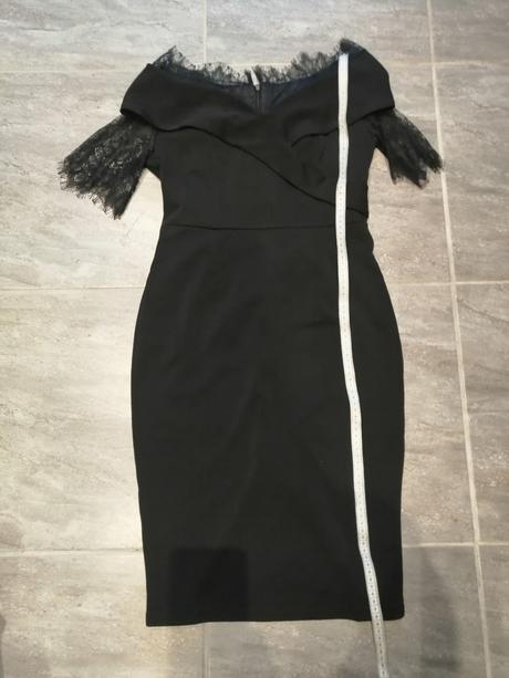 Puzdrové šaty ham s čipkou vm elastické, h&m,m