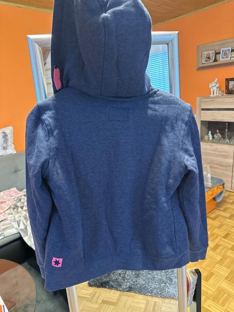 Oteplena mikina, 146