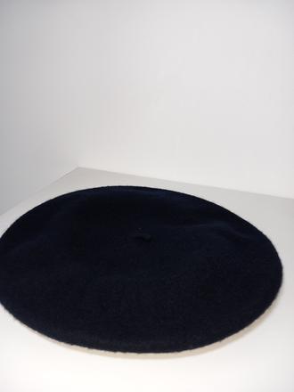 Dark navy blue vlnená baretka, 