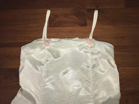 Krásne biele šaty na svadbu, svaté prijímanie, 116