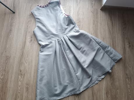 Bavorský kroj dirndl, 