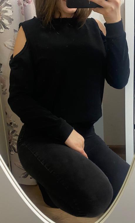 Svetrík s odhalenými ramenami, reserved,s