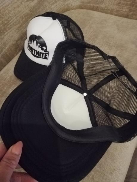 Chlapčenská šiltovka, 