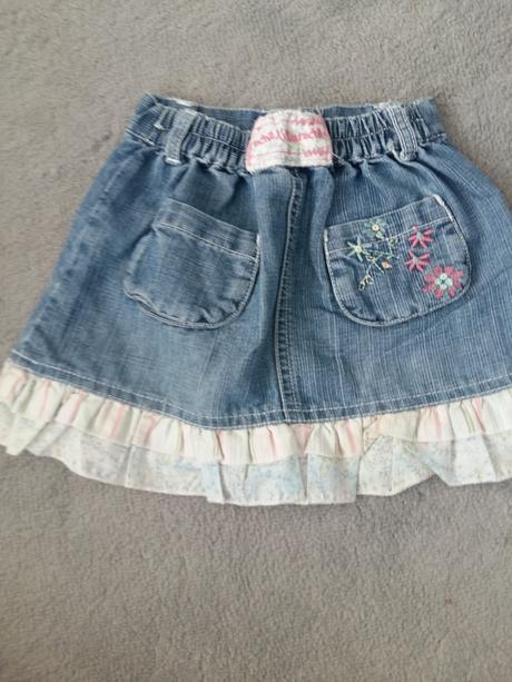 Suknička s čipkou, 80