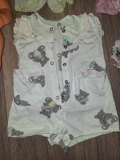 Bábika - bábätko s vecičkami a hračkami,