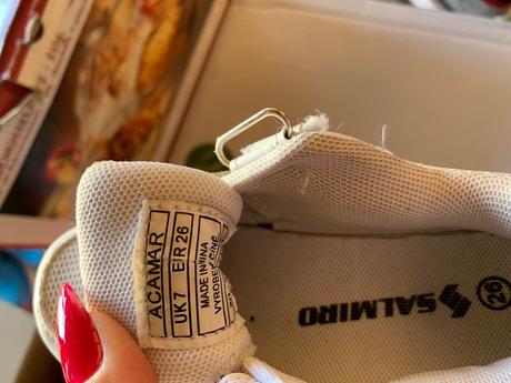 Dievčenské tenisky, 26