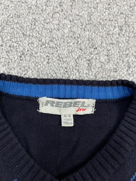 Pulóvrik, rebel,110