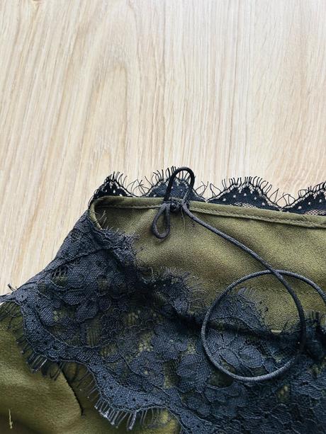 Krásny top na ramienka značky stradivarius, stradivarius,s