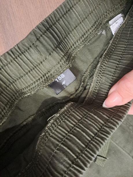 Krasne nohavice 4f, 158