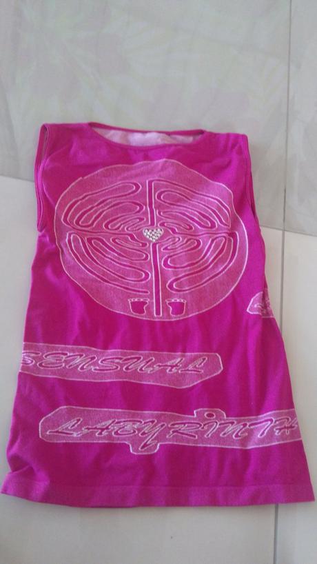 Ružové tričko, 134