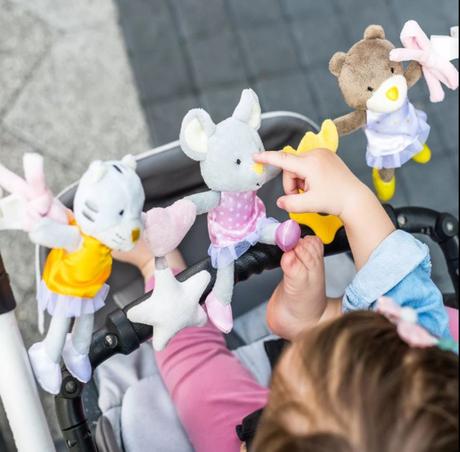 Babyono závesná hračka ballerinas,