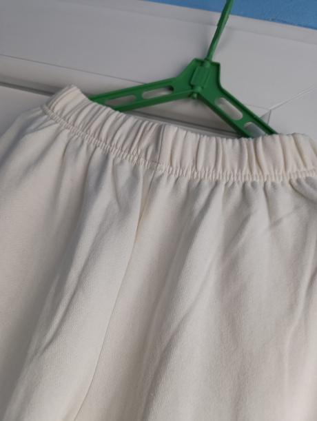 Pekné tepláky 152/158, sinsay,152