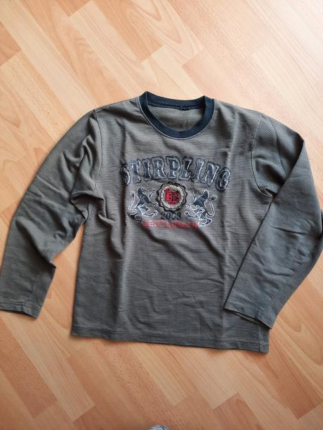 Balích chlapčenského oblečenia, 122–134