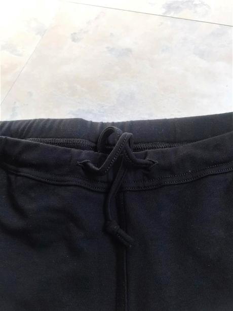 Kvalitné športové tepláky, xl