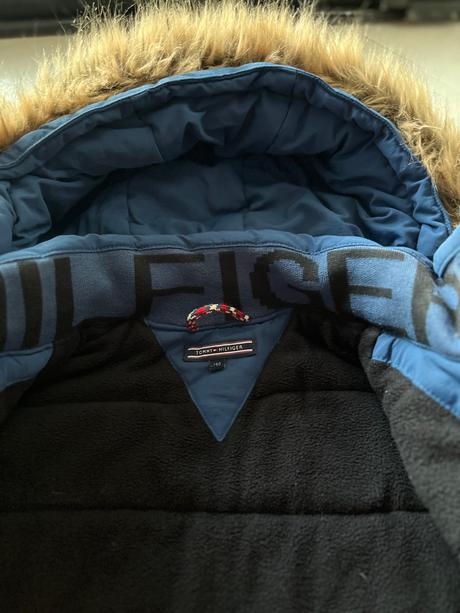 Chlapčenská zimná bunda, tommy hilfiger,140