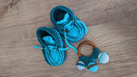 Topánočky s hrackou, <17