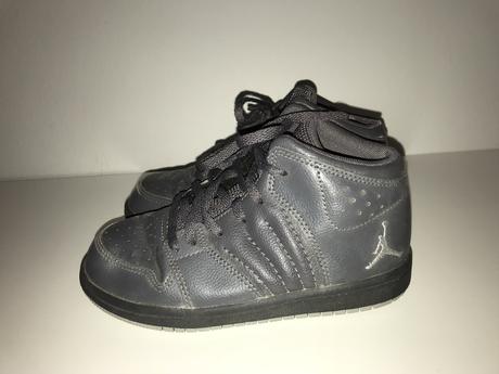 Sivé tenisky - jordan 23, nike,29