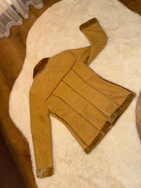 Zateplená semišová bundička, s