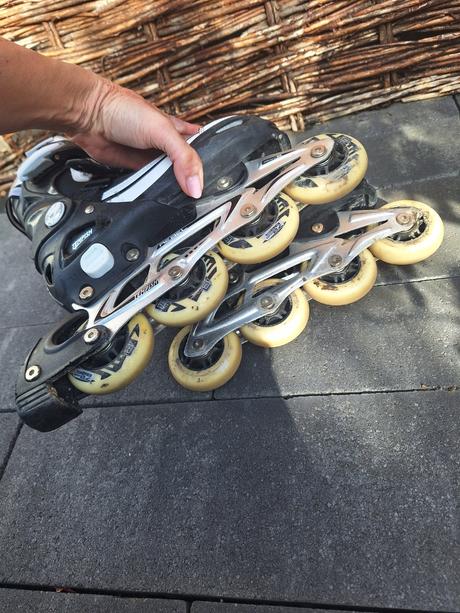 Kolieskové korcule, tempish,33