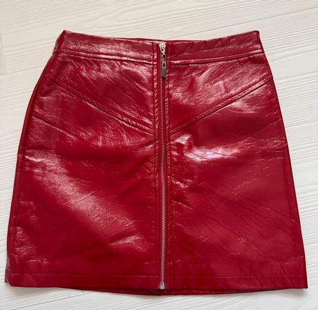 Lesklá sukňa na zips, xs